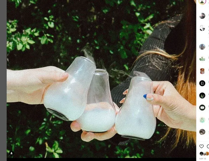 Vapor toast device ready for guests